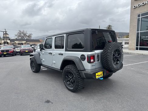 Used 2023 Jeep Wrangler Unlimited w/ Cold Weather Group AWD/4WD image 7