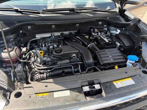 Used 2023 Volkswagen Taos SE FWD image 11