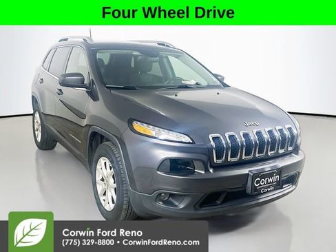 Used 2016 Jeep Cherokee Latitude w/ Comfort/Convenience Group AWD/4WD image 1