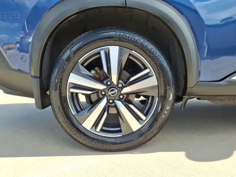 Used 2023 Nissan Rogue SL w/ SL Premium Package FWD image 19