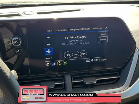 New 2026 Chevrolet Trax RS w/ Sunroof Package image 27