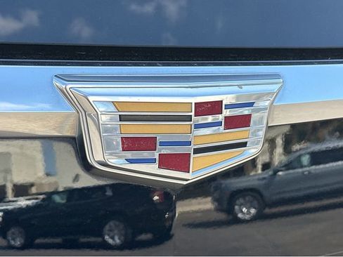 Used 2018 Cadillac Escalade ESV Platinum image 9