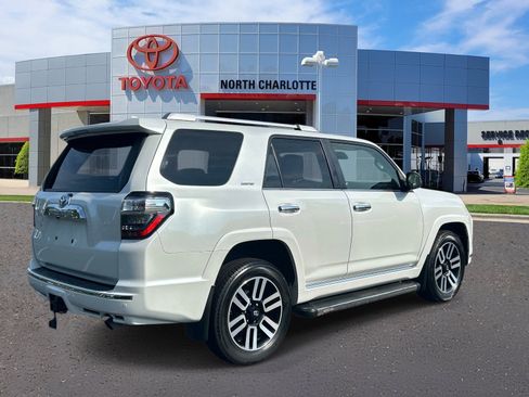 Used 2024 Toyota 4Runner Limited AWD/4WD image 6