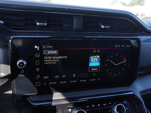 Used 2024 GMC Sierra 2500 AT4 w/ AT4 Premium Plus Package image 14