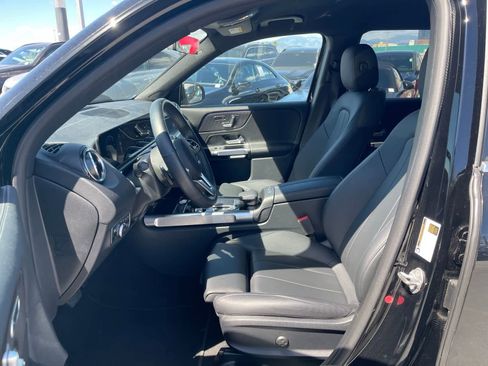 Used 2023 Mercedes-Benz GLB 250 image 5