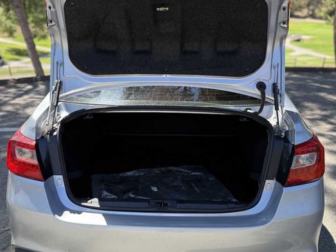 Used 2018 Subaru Legacy 2.5i Limited w/ Popular Package #2A image 8