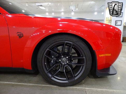 Used 2019 Dodge Challenger SRT Hellcat Redeye image 14