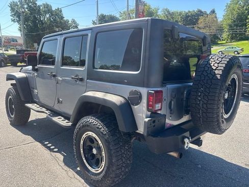 Used 2013 Jeep Wrangler Unlimited Sport AWD/4WD image 4