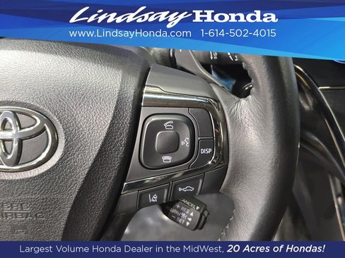 Used 2017 Toyota Avalon XLE image 15