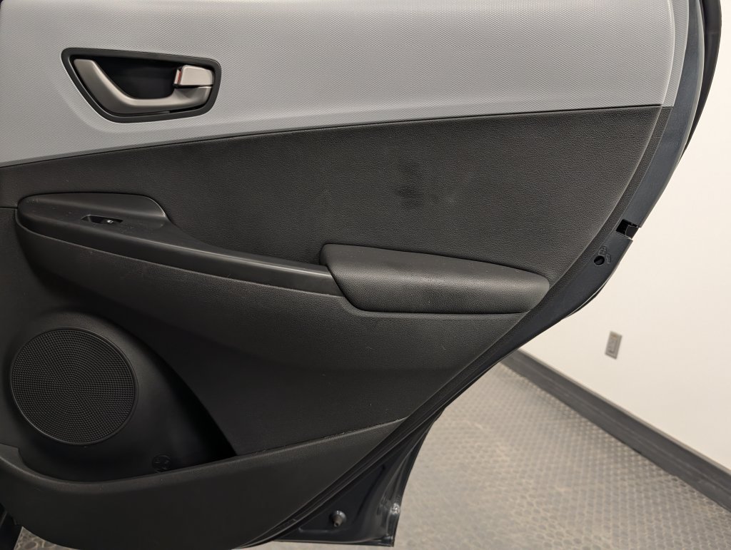 Used 2020 Hyundai Kona Limited AWD/4WD image 25