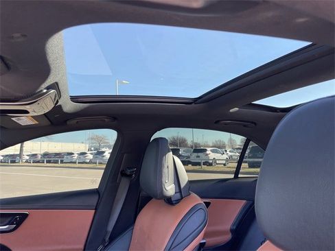 Used 2024 Mercedes-Benz C 300 4MATIC Sedan image 24