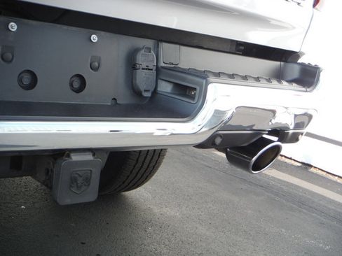 Used 2022 RAM 1500 Laramie AWD/4WD image 20