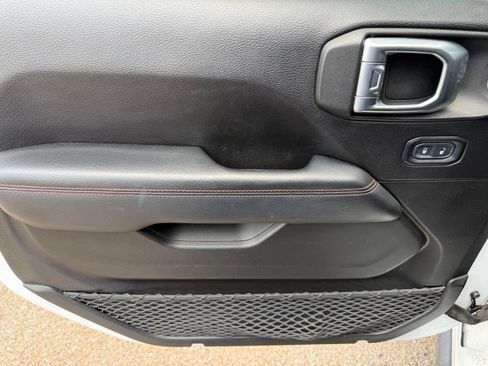 Used 2019 Jeep Wrangler Unlimited Rubicon AWD/4WD image 12