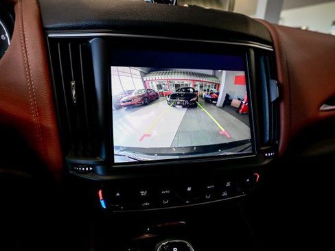 Used 2022 Maserati Levante Modena AWD/4WD image 34