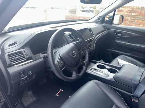 Certified 2025 Honda Ridgeline RTL image 4