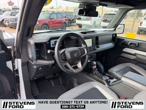 Used 2022 Ford Bronco Black Diamond image 19