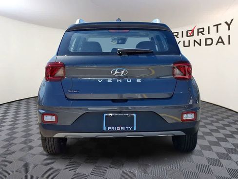 New 2026 Hyundai Venue SEL FWD image 5