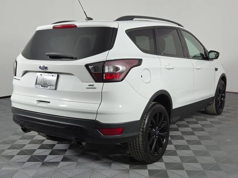 Used 2018 Ford Escape SE w/ SE Sport Appearance Package FWD image 7