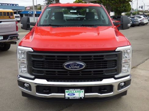 New 2026 Ford F250 XL w/ XL Chrome Package image 26