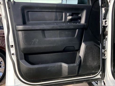 Used 2017 RAM 3500 Tradesman image 21