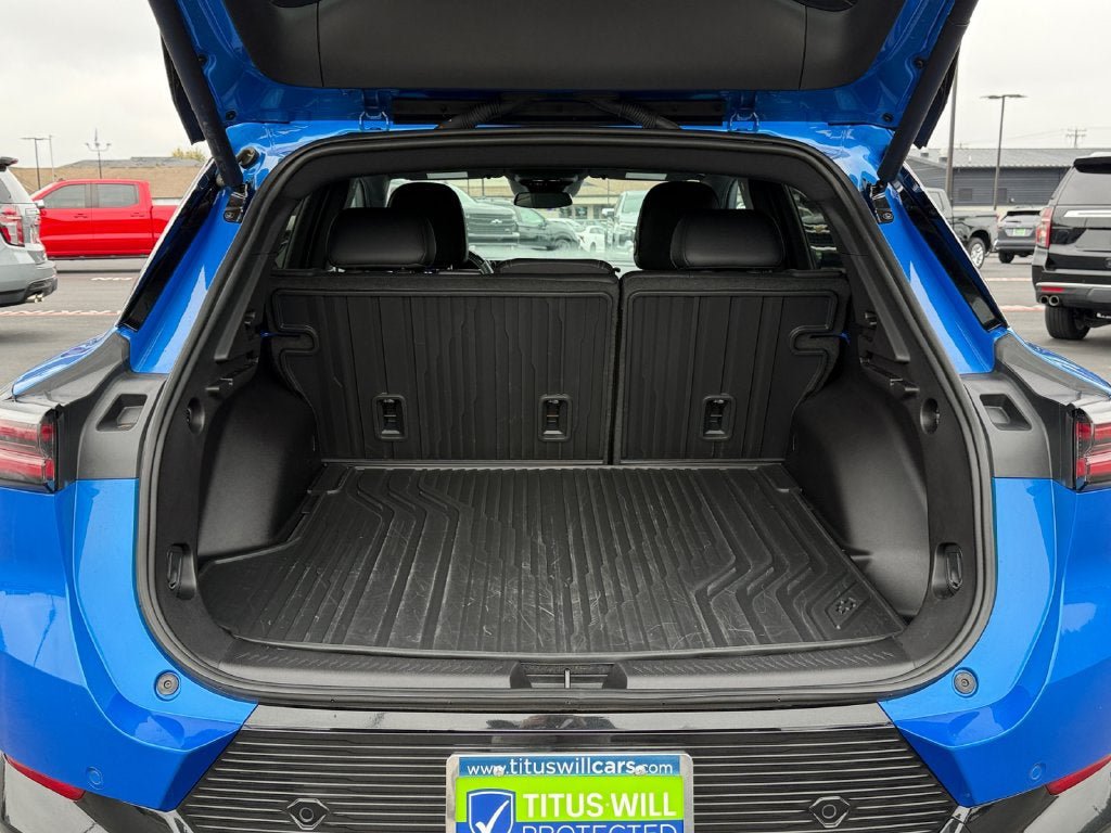 Used 2024 Chevrolet Equinox EV LT w/ Active Safety Package 3 AWD/4WD image 23