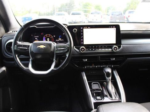 Used 2024 Chevrolet Colorado LT w/ LT Convenience Package II RWD image 12