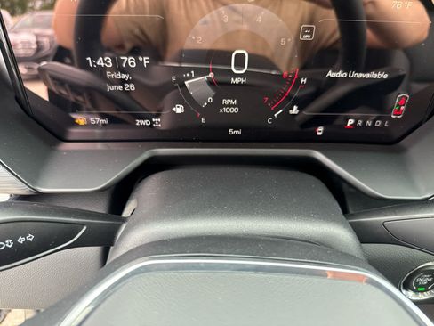 New 2026 GMC Acadia Elevation w/ Elevation Premium Package AWD/4WD image 16