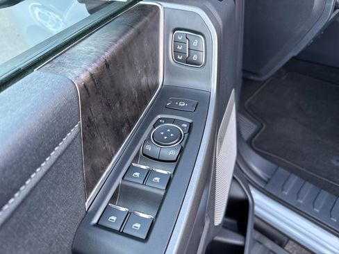 New 2026 Ford F250 Lariat w/ Black Appearance Package image 23