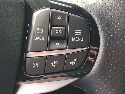 Used 2025 Ford Explorer ST-Line AWD/4WD image 22