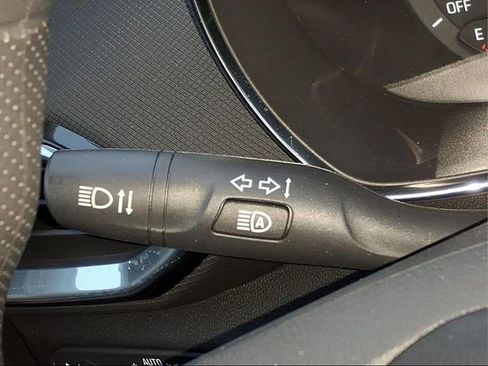 Used 2023 Chevrolet TrailBlazer LT w/ Convenience Package image 27