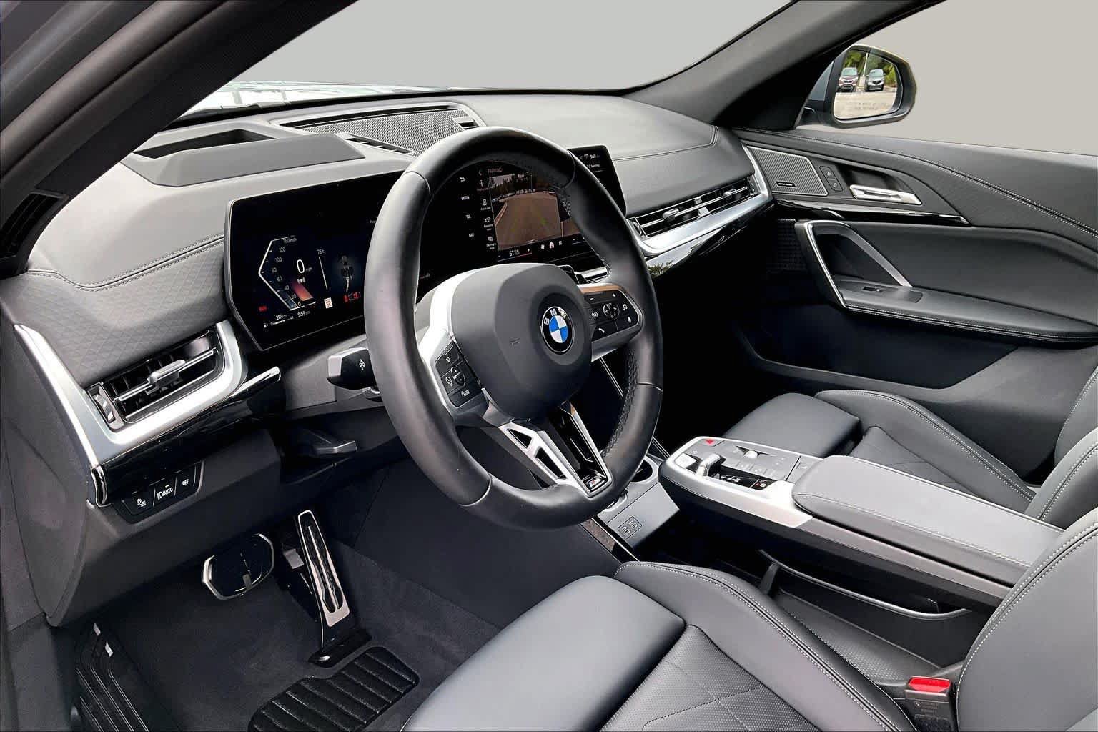 Used 2026 BMW X2 xDrive28i AWD/4WD image 17