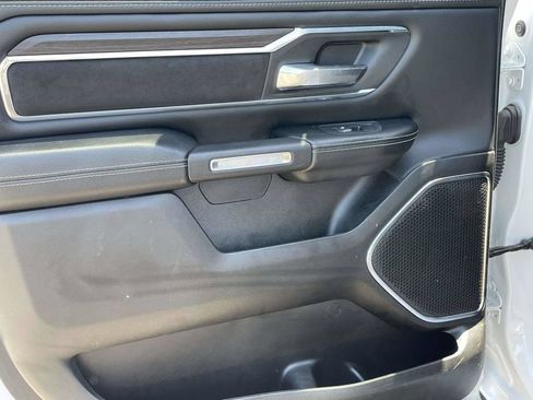 Used 2025 RAM 1500 Laramie AWD/4WD image 9