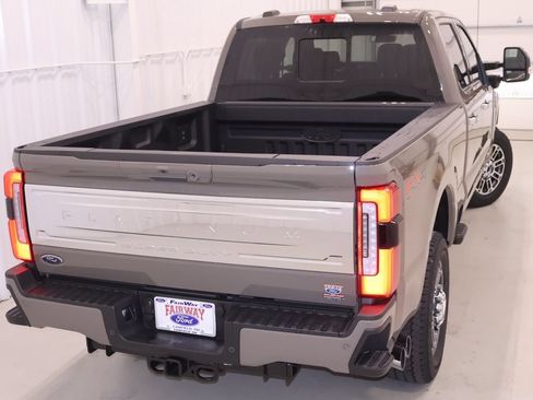 New 2026 Ford F250 Platinum w/ Platinum Plus Package AWD/4WD image 49