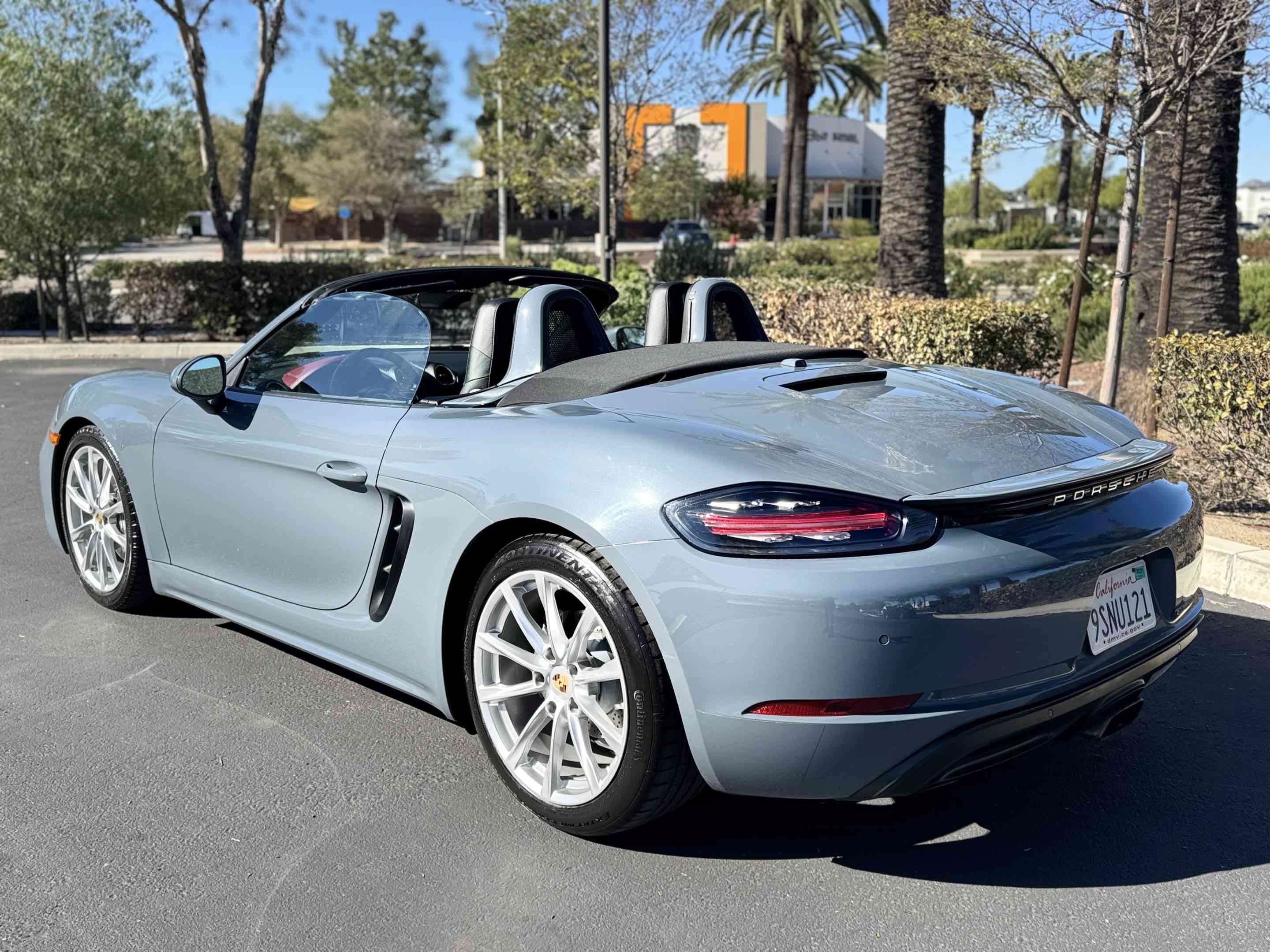 Used 2017 Porsche 718 Boxster RWD image 56