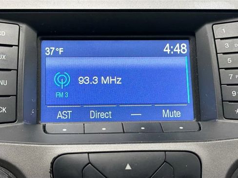 Used 2016 Ford Taurus SE image 12