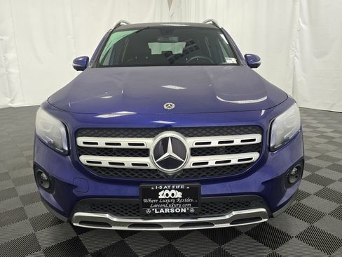 Used 2021 Mercedes-Benz GLB 250 4MATIC w/ Premium Package image 9