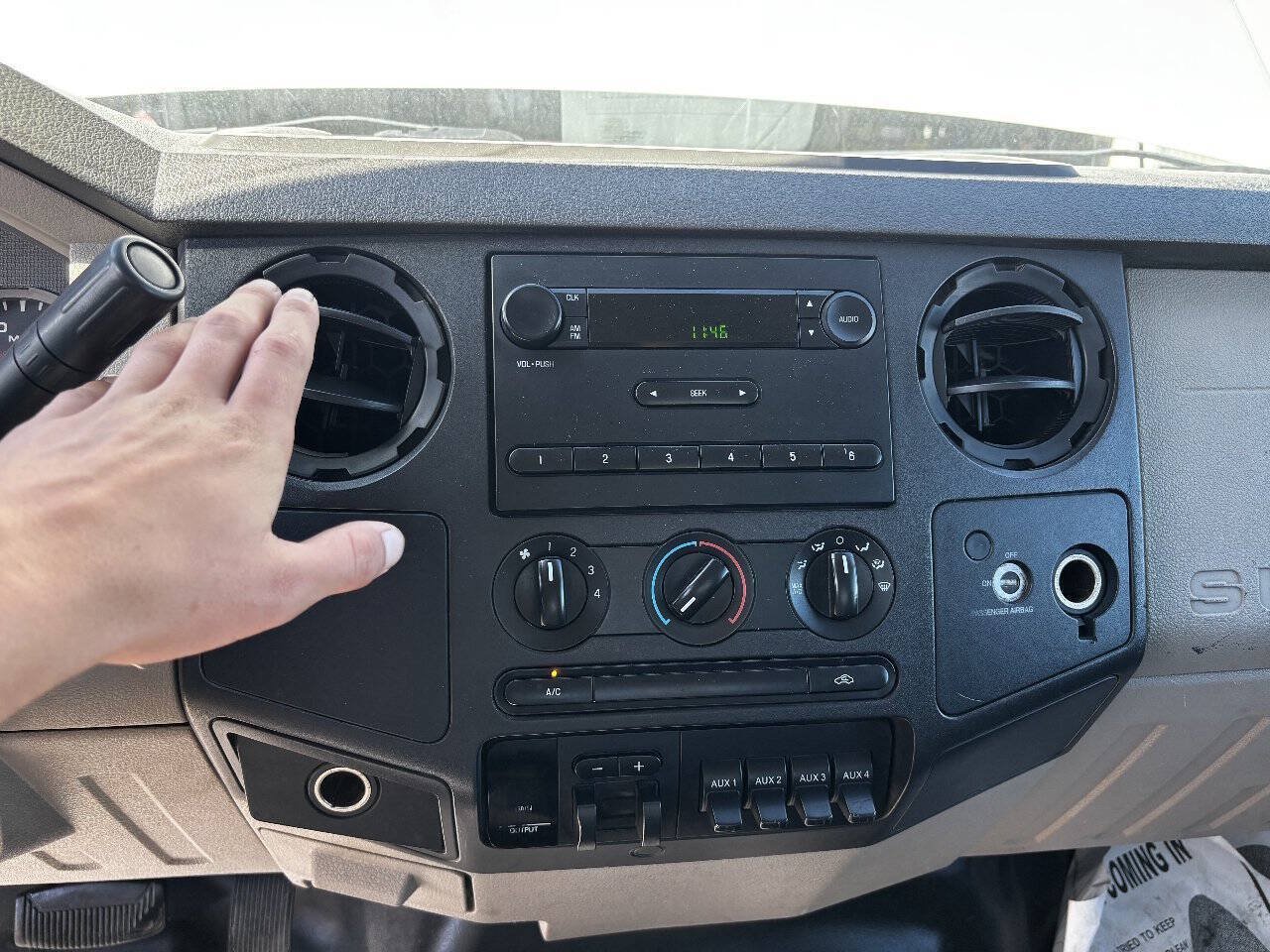 Used 2008 Ford F550 4x4 Regular Cab Super Duty image 21