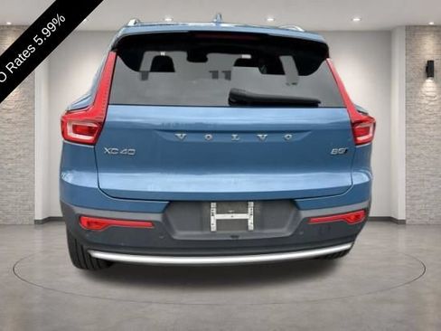 Used 2023 Volvo XC40 B5 Ultimate w/ Protection Package Premier AWD/4WD image 4
