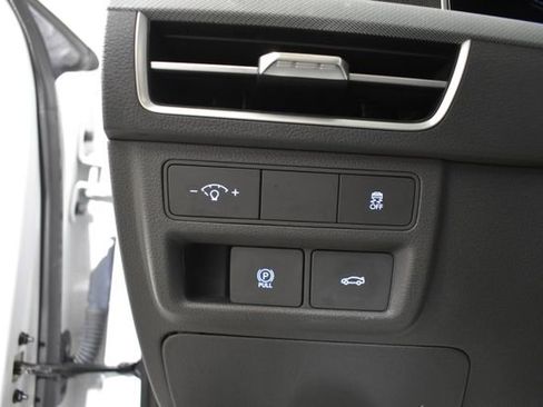 Used 2025 Hyundai Sonata SEL FWD image 14
