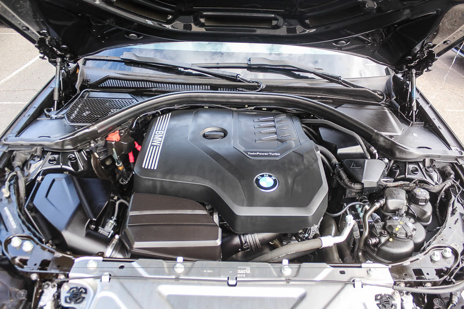 Used 2024 BMW 330i Sedan w/ Convenience Package RWD image 27