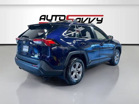 Used 2025 Toyota RAV4 XLE w/ Convenience Package AWD/4WD image 7