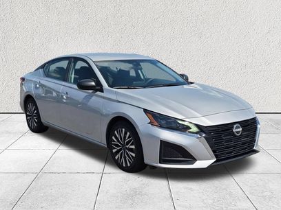 Used 2025 Nissan Altima 2.5 SV