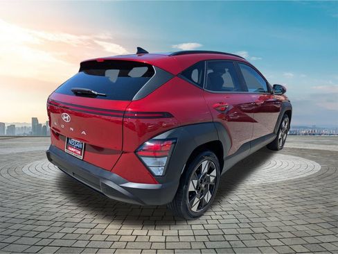 Used 2025 Hyundai Kona SEL FWD image 5