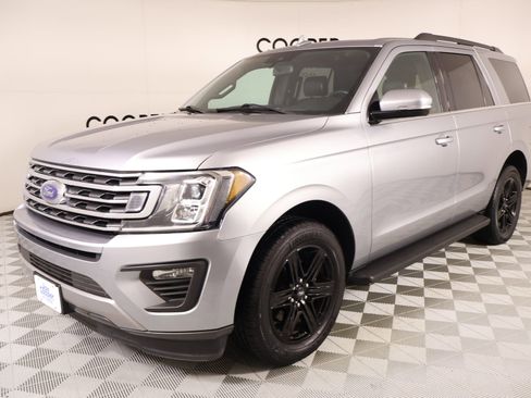 Used 2020 Ford Expedition XLT w/ Equipment Group 201A RWD image 9