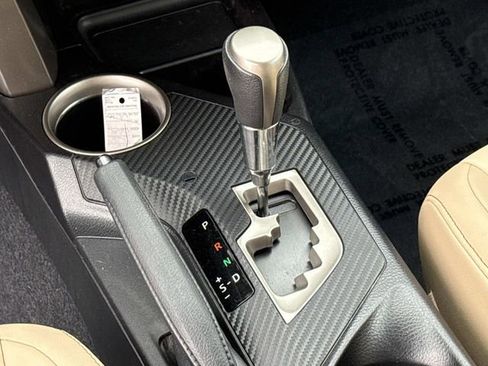 Used 2014 Toyota RAV4 Limited image 23