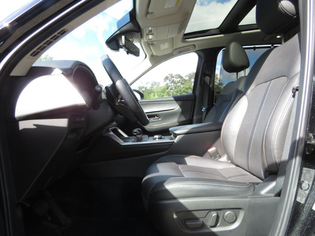 Used 2025 MAZDA CX-70 Plug-In Hybrid w/ Premium Pkg AWD/4WD image 10