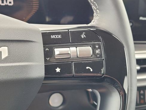 New 2026 Kia Sorento LX FWD image 19