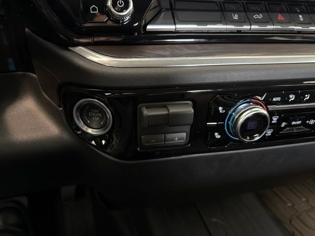 New 2026 GMC Sierra 3500 SLT AWD/4WD image 41