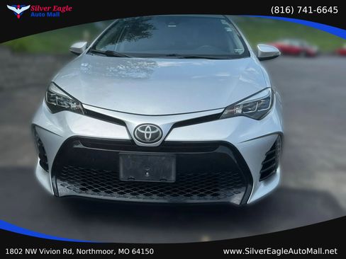 Used 2017 Toyota Corolla SE FWD image 3