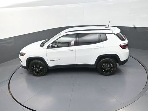 New 2026 Jeep Compass Latitude AWD/4WD image 14